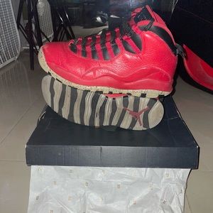 Air Jordan Men's 10 Retro Bulls Over
Broadway 30th anniversary